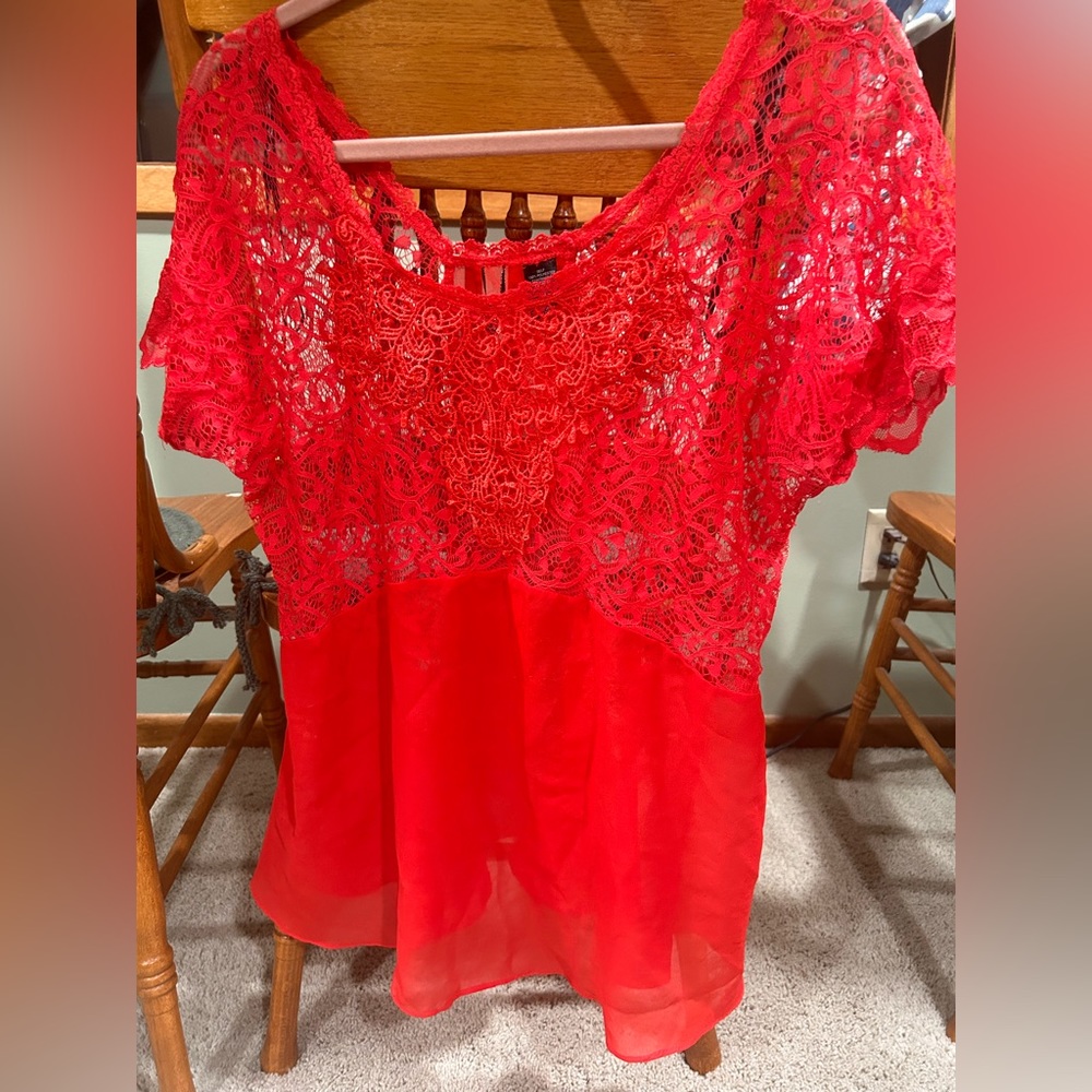 Buckle blouse